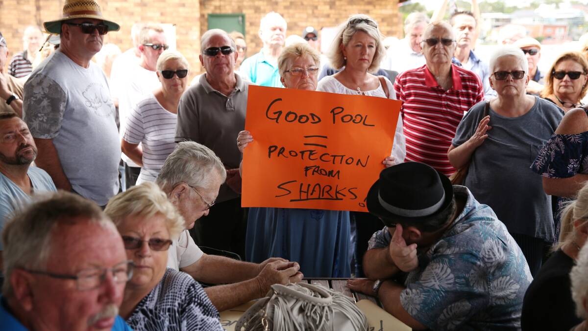 BIG TURNOUT: Around 400 residents showed their support for the Belmont Baths to be rebuilt at a rally on Sunday. Picture: Max Mason-Hubers
