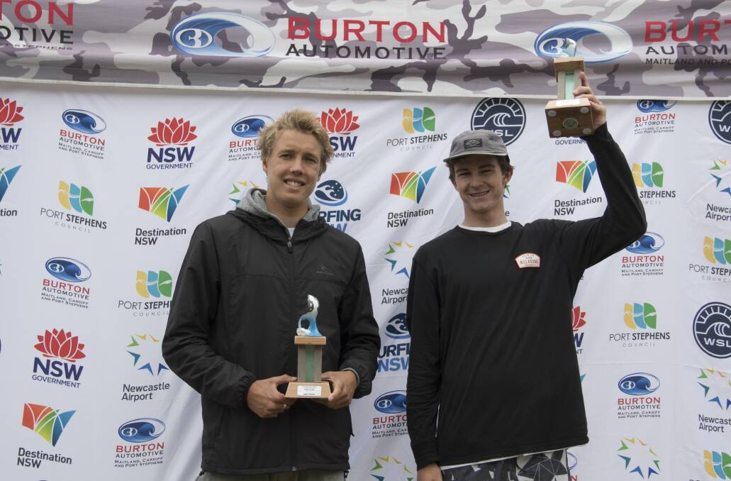Jacob Willcox and Liam O’Brien - runner up and winner - of the Men's QS1000. Picture: Ethan Smith / Surfing NSW