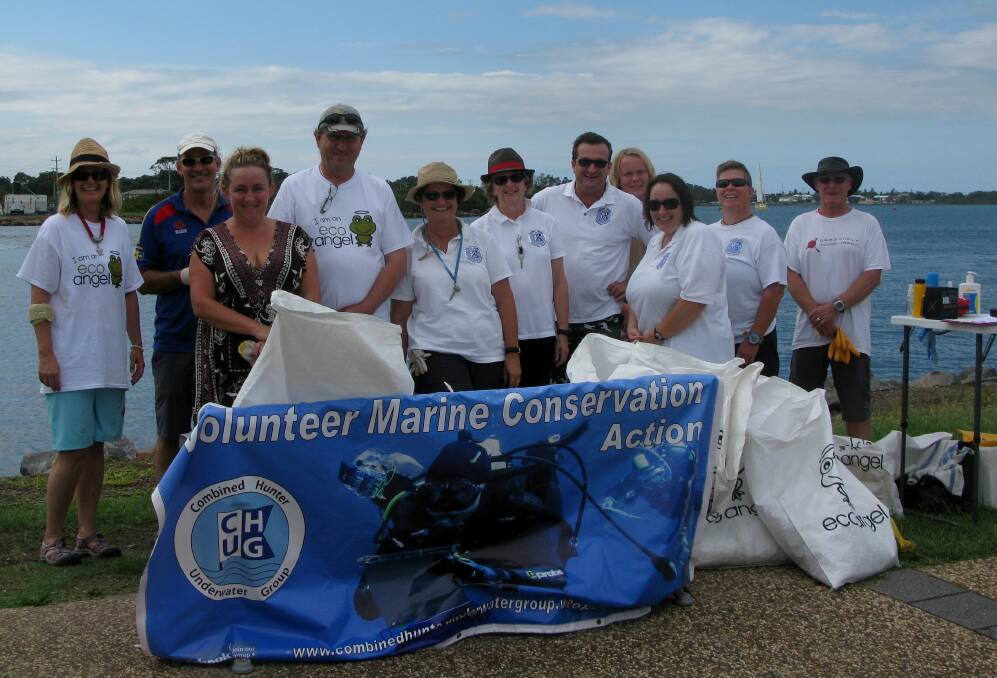 Marine volunteers from the Combined Hunter Underwater Group joined forces with Lake Macquarie council's Eco Angel program volunteers.
