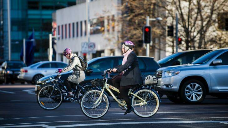 Gridlock on some of Canberra's busiest roads will increase as much as 20 per cent by 2031 Photo: Rohan Thomson