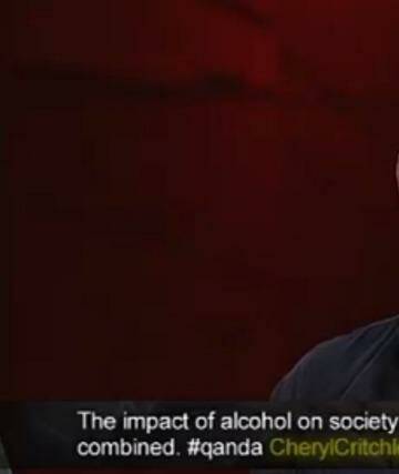 Dave Hughes, who gave up drinking at 22, explains his view on the Australian drinking culture. Photo: ABC