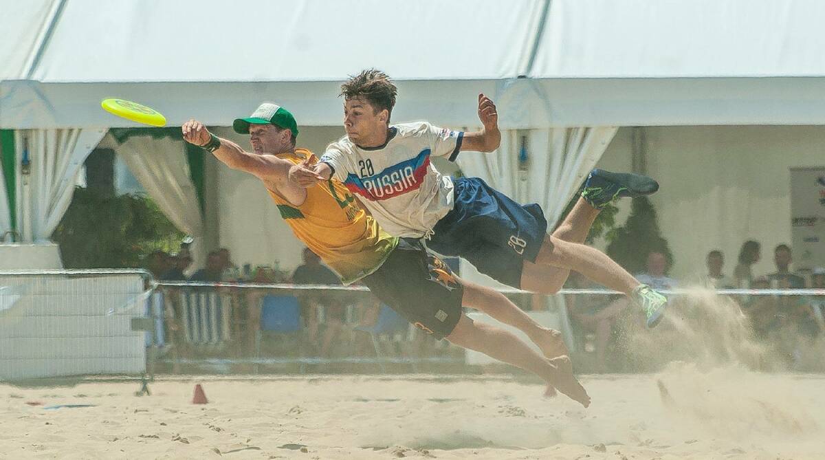 ULTIMATE: Tim Hayes from Medowie (in yellow) at the 2017 World Championship of Beach Ultimate in France. Mr Hayes will represent Australia at the World Club Championships, which is being held in Ohio, US in 2018. Picture: Facebook/Tim Hayes Personal Training