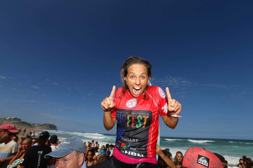 Sally Fitzgibbons winning Surfest in 2016