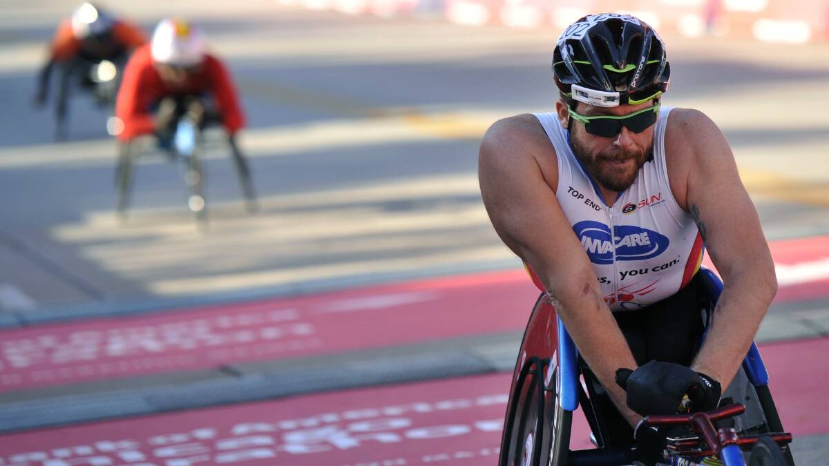 Kurt Fearnley finishes in second place in the wheelchair 2017 Bank of America Chicago Marathon on Sunday. 