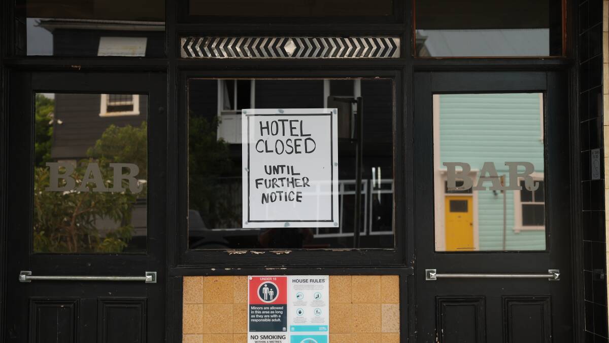 A closure sign was erected in the window of the Gladstone Hotel without explanation this week. Picture by Peter Lorimer 