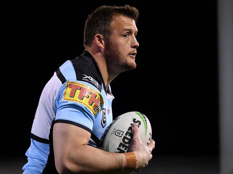 Cronulla's Josh Morris wants to join his twin brother Brett at Sydney Roosters.