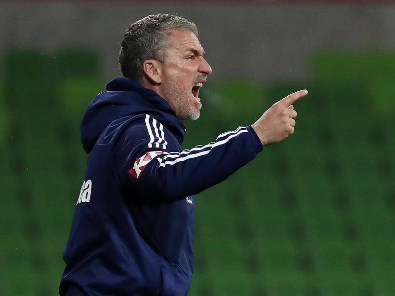Melbourne Victory coach Marco Kurz says he expects more from his side but isn't panicking.