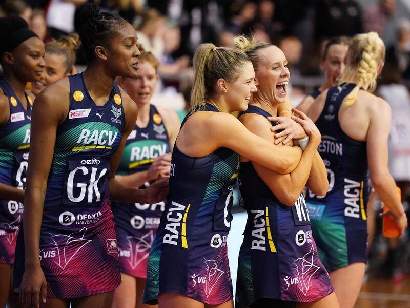 After three straight defeats the Vixens scored a 13-goal semi-final win over Collingwood.
