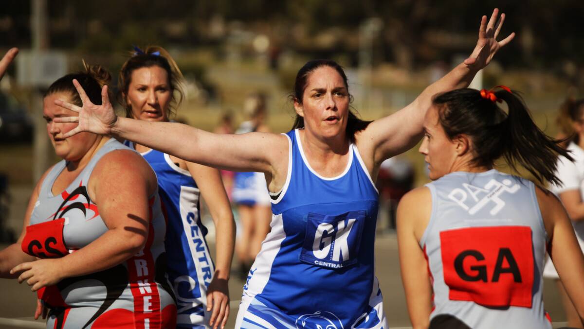 BEST IN THE BUSINESS: Belinda Alley looks to block a pass into the circle during Central Crossfire's comeback victory over Purnells on Saturday afternoon. Picture: Kerrie Brady