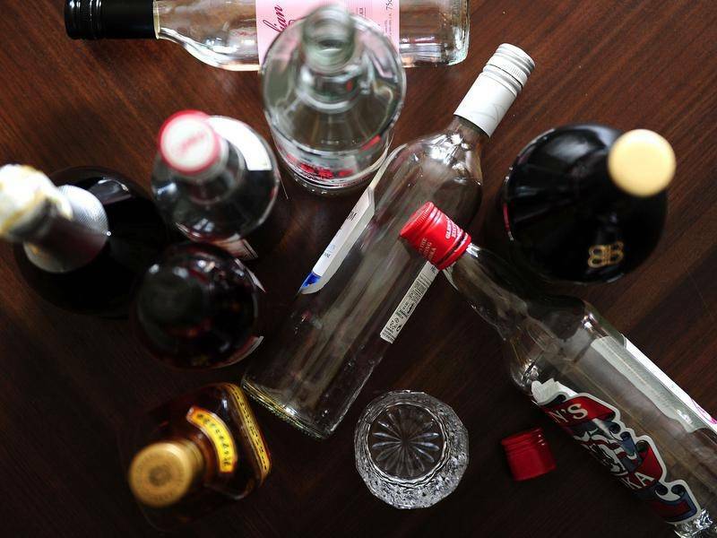 Call for tougher online alcohol sales laws